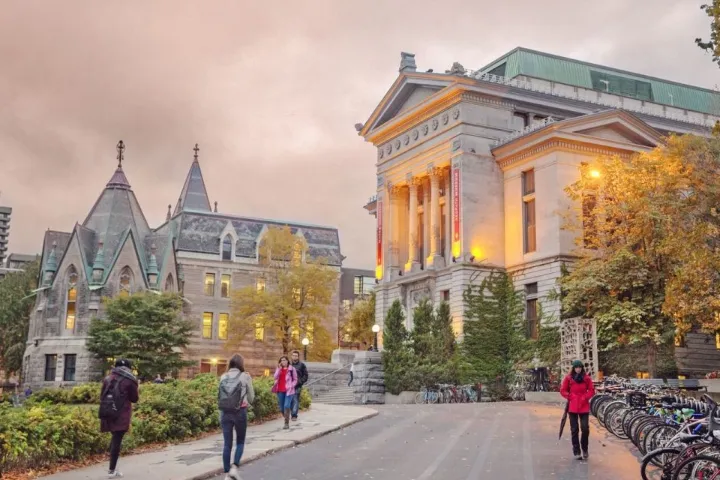 آسیب شدید به مونترال به دلیل موضع منفی حزب لوگو درباره دانشجویان غیر کبکی